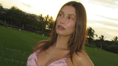 Вагітна Хейлі Бібер замилувала чималим животиком на кежуальних фото