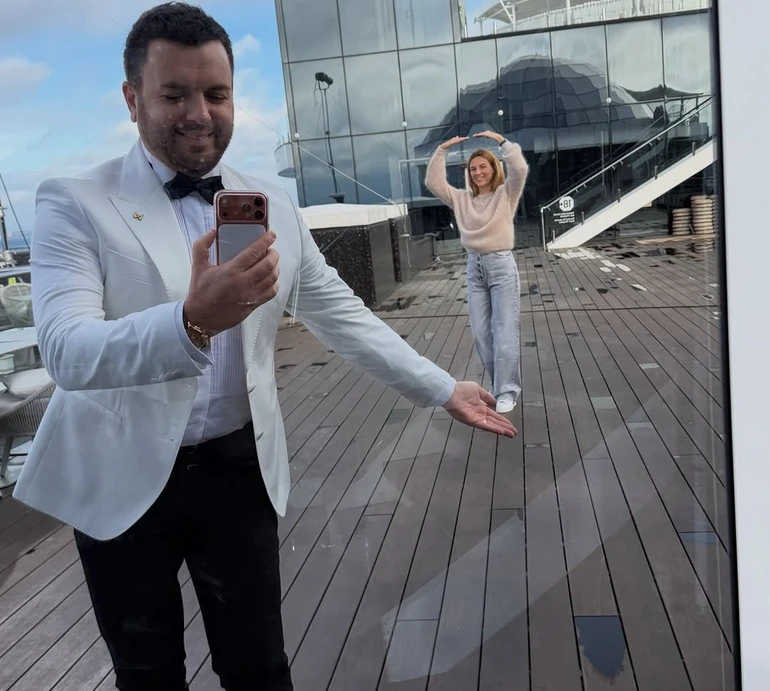 Не підкаблучник та майстер романтичних кадрів: Решетнік в Одесі наробив фото з дружиною