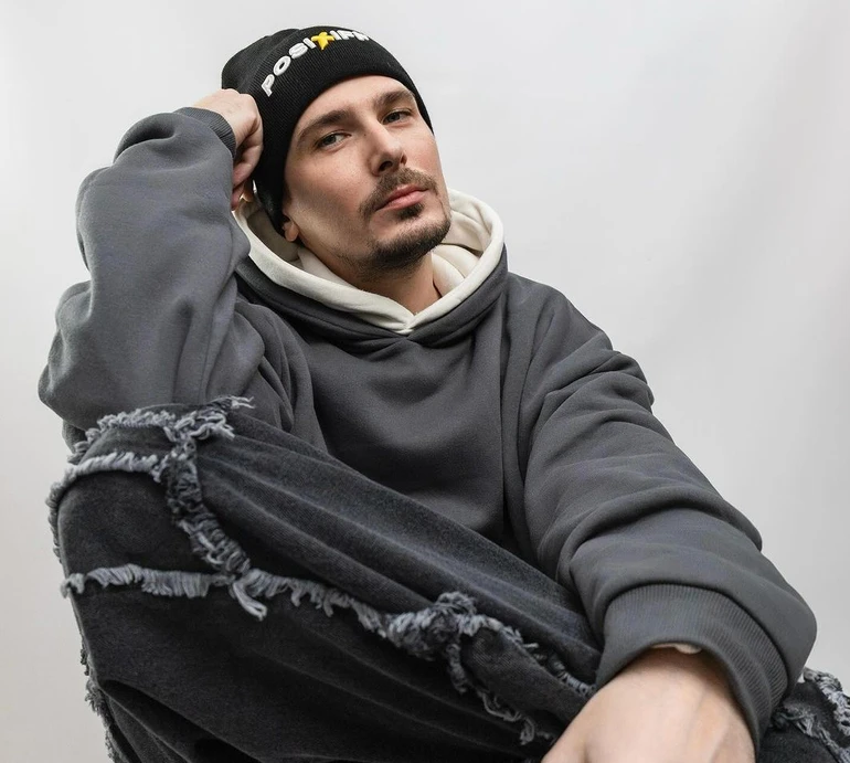 Можемо робити це годинами: POSITIFF про те, як проводить час із коханою та чому досі її приховує