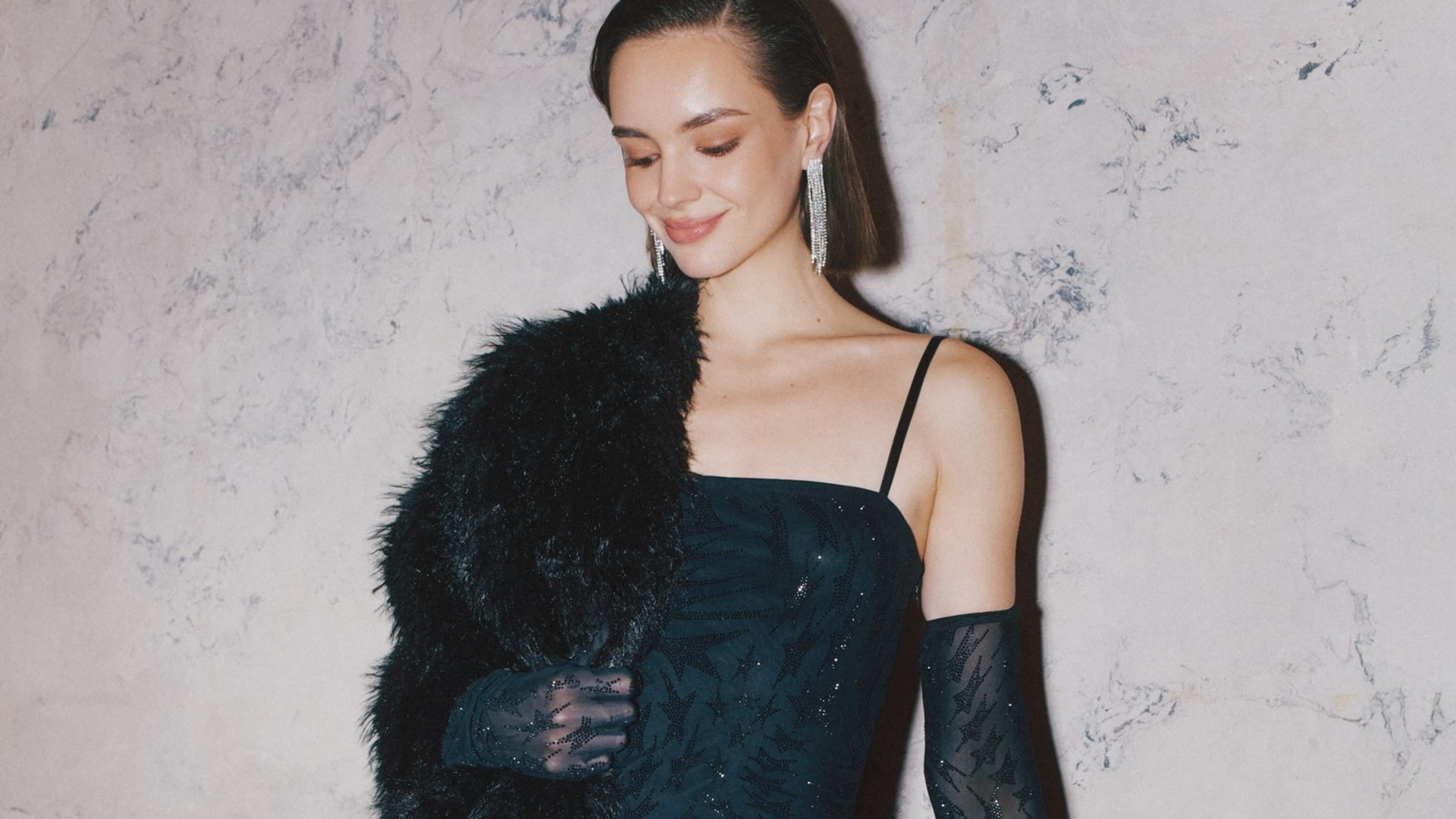 Сяйво, леопард і багато червоного: у чому зустрічати Новий рік 2026. Фото