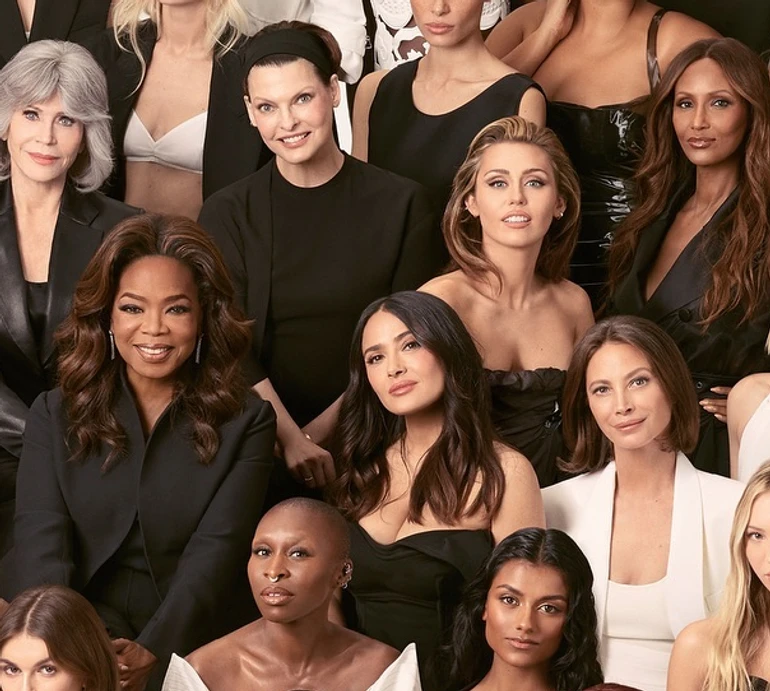 Хаєк, Опра, Бекхем, Мосс та Кроуфорд із доньками: 40 легендарних жінок вмістилися на одній обкладинці Vogue