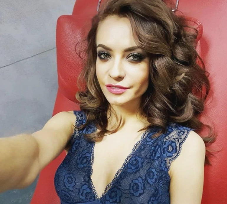 Невістка Марченко в оверсайзі попозувала з тезком Медведчука на руках для рідкісного ФОТО