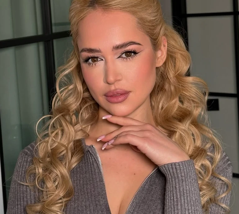 Переможниця Холостяка-13 Бєлєнь натякнула на нові стосунки романтичним фото