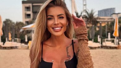 Крук у купальнику зізналася, від чого залежна та скільки кіло їй залишилось скинути