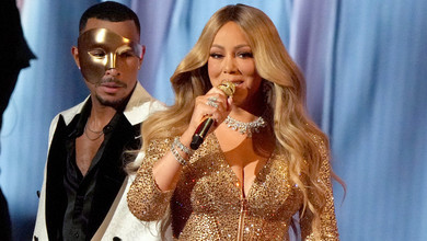 56-річна Мерая Кері в декольтованому боді та діамантах за $10 мільйонів запалила на сцені MTV VMA. Фото