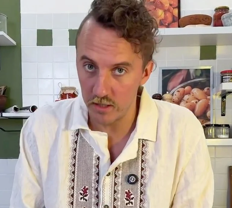 Не зовсім солодощі: Клопотенко насмішив незвичним подарунком коханій на Миколая