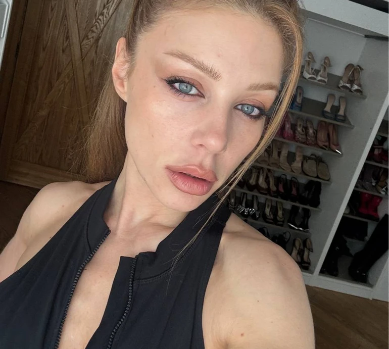 Я завжди була пишечкою: 40-річна Тіна Кароль про ботокс, мило та інші секрети своєї краси і стрункості