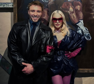 Мадонна і Гай Річі попозували для рідкісного спільного фото на арт-виставці їхнього сина