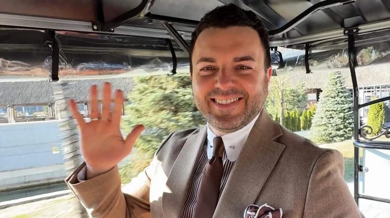 Падаючи, біг з другого поверху: Решетнік насмішив своєю реакцією на нашестя комах у свій дім