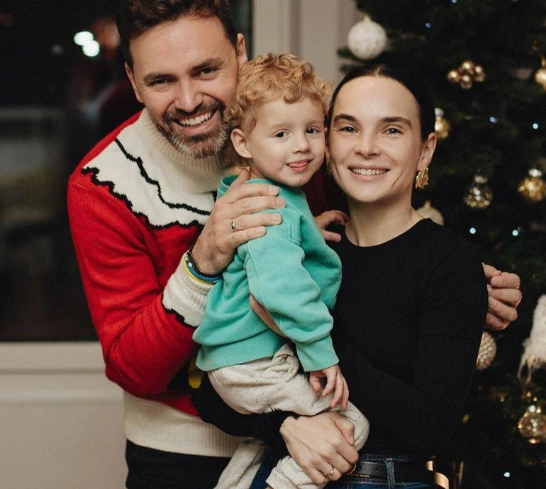 Мірошниченко вразила змінами, які відбулися з прийомним синочком за пів року в їхній сім'ї. Відео