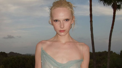 Від мему з TikTok до найстильнішої зірки 2025: що відомо про 22-річну трансмодель Алекс Консані