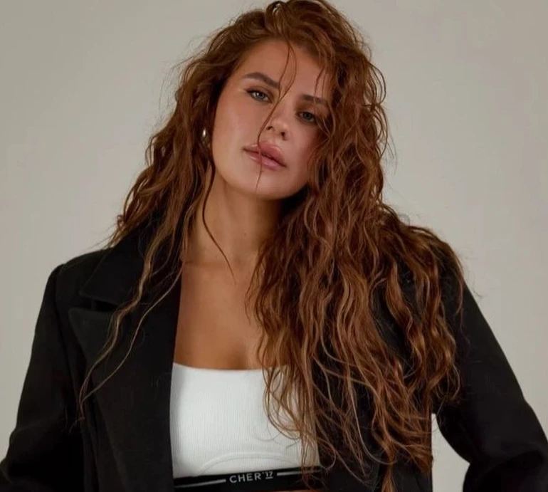 Заріцька в лосинах показала воркаут для початківців. ВІДЕО