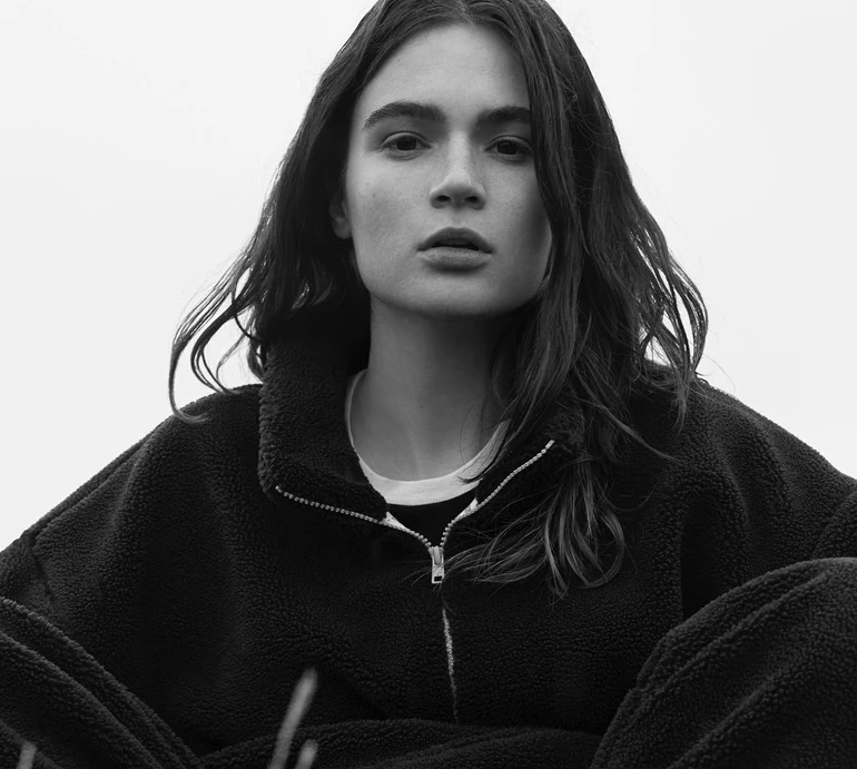 Кацуріна показала, як Дантес робить їй укол в дупцю