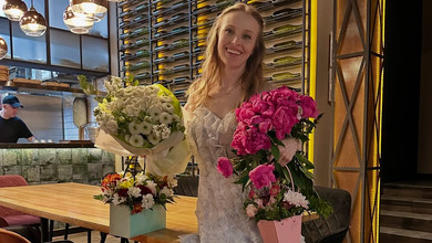 Сагайдачна у міні з рюшами відсвяткувала своє 36-річчя з коханим і дітьми. Фото