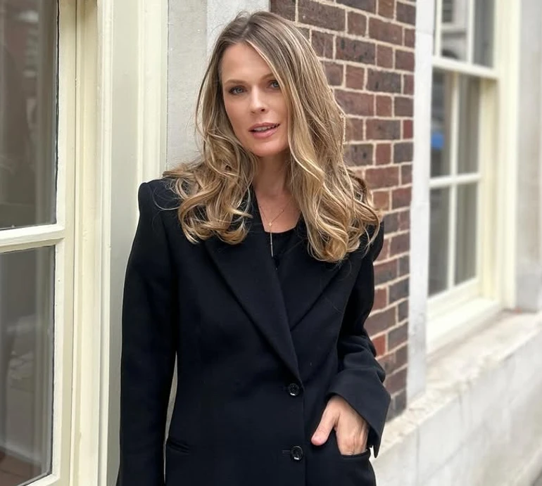 Фреймут із молодшими дітьми зазнімкувалася на різдвяному ярмарку в Лондоні