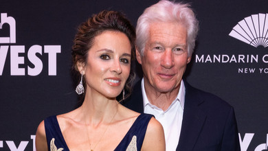 75-річний Річард Гір з дружиною та сином не від неї з'явився на світському заході. Фото