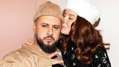 Монатік із дружиною замилували спільними обіймами у фемілі-луках