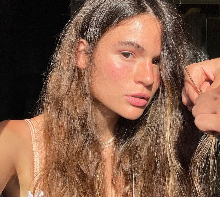 Кацуріна заселфилася топлес із броколі на грудях, а Дантес прокоментував. Фото