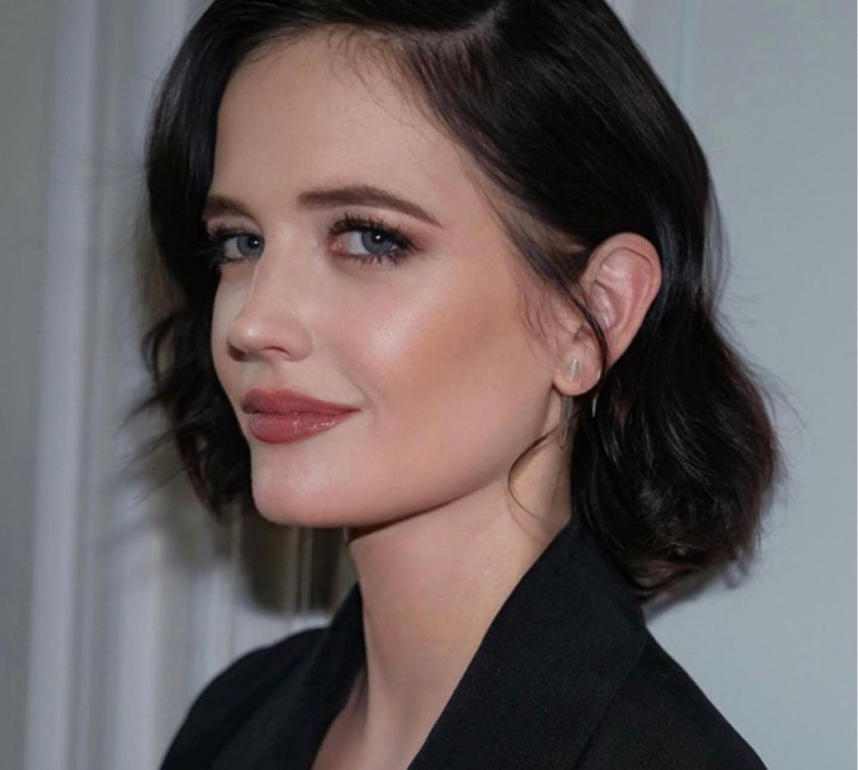 Діаманти, хижий принт і вуаль: Єва Грін попозувала для розкішних глянцевих ФОТО