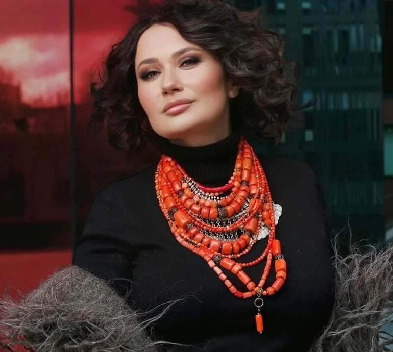 Секатор в руках - краса і аромат в хаті: Мозгова похвалилася оригінальним елементом декору