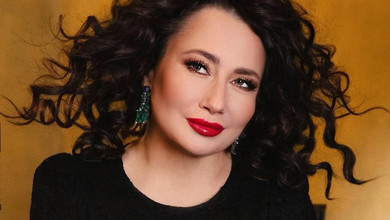 Вона творить надію: Мозгова анонсувала виставку картин 10-річної доньки в Греції та похвалилася її роботою. Фото