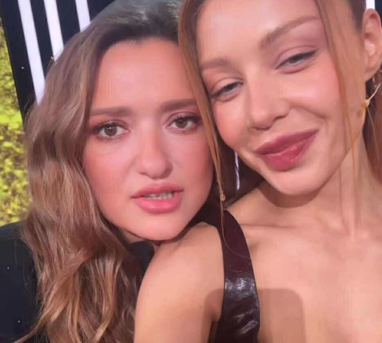 Люблю цю дівчинку: Могилевська пообіймалася з Кароль та назвала рису, якою в ній завжди захоплювалася