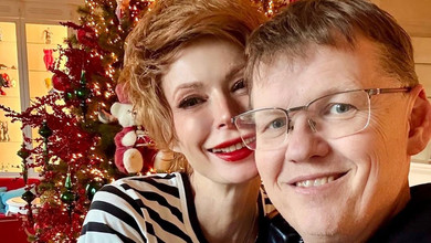 Лебідь похвалилася лакшері-ялинкою за 5 секунд і попозувала з Розенком у святковому Львові