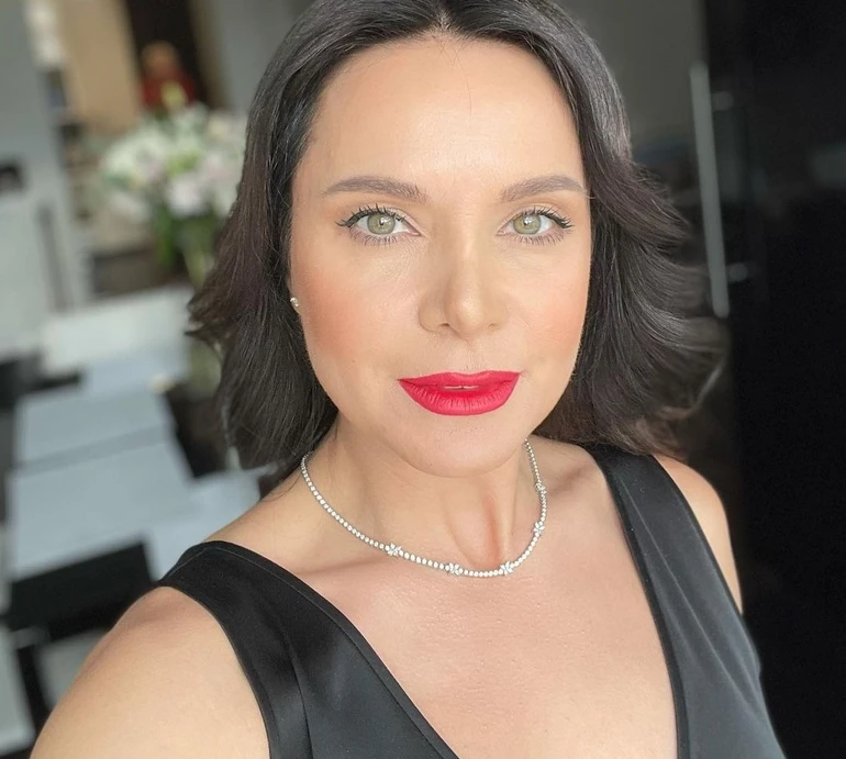 Останній дзвоник: Подкопаєва похизувалася сином-випускником. Фото