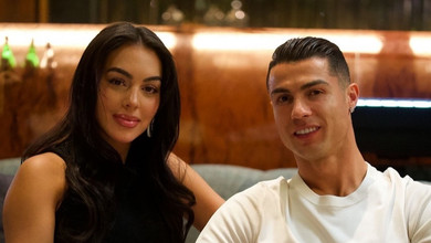 Роналду з розкішною каблучкою офіційно освідчився Родрігес. Фото