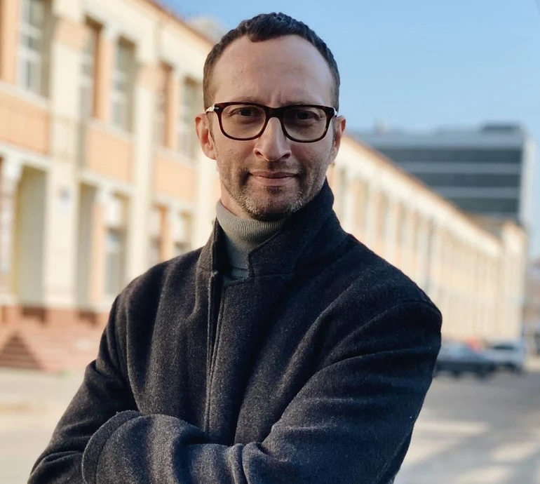 Мене набухали: Міша Крупін утнув п'яний перформанс в Одесі, але вже попросив вибачення