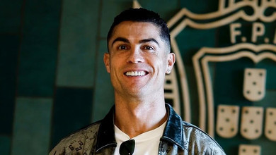 Моя любов: Роналду на газоні поборюкався з 3-річною сміхотункою-донею. Фото