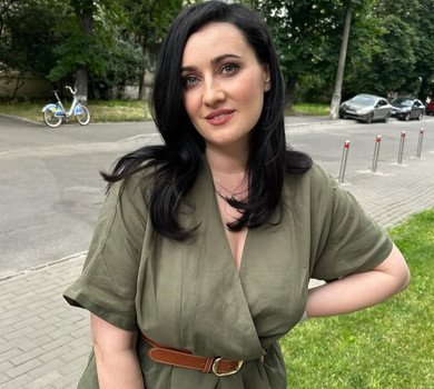 Зовсім не впізнати: Вітвіцька показала, як виглядала 20 років тому. Фото