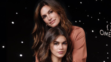 Кроуфорд у золотому максі з дочкою в червоному утворили ідеальний тандем на хіднику LACMA Art + Film Gala