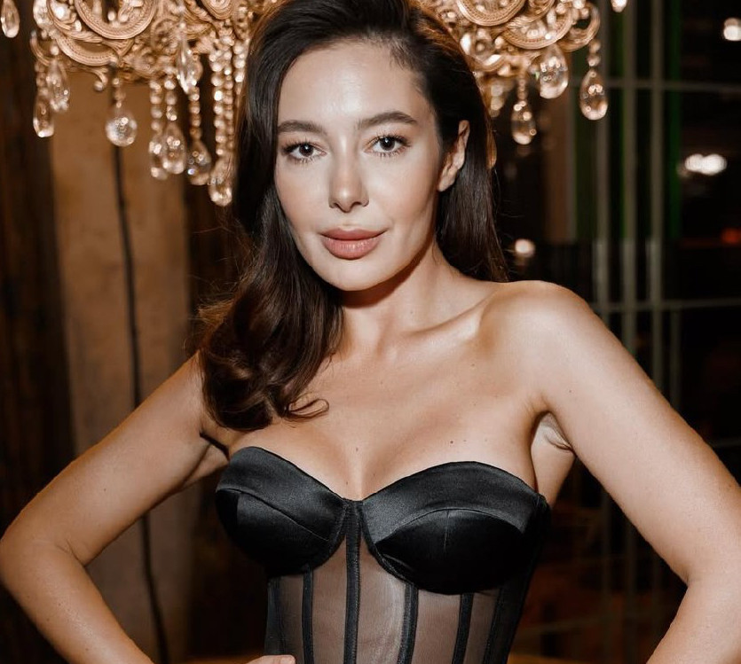 Кохання до себе - не догляд чи тюнінг: Манекен пояснила, чому не має ранкової б'юті-рутини