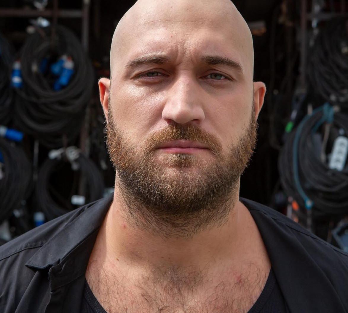 Стало відомо, коли насправді актор Ханумак виїхав з країни