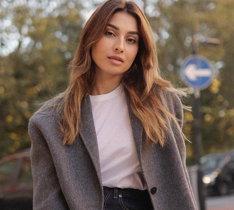 Ексдружина Ярославського здивувала новою зачіскою. Відео