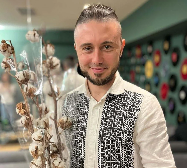 Цікавий досвід: Тополя про секс із двома дівчатами, чи закохувався в шлюбі та як ставиться до пікантних фотосесій дружини