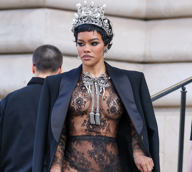 Домашні пологи, операція на грудях та жодних дієт: що відомо про володарку Золотого глобуса Теяну Тейлор