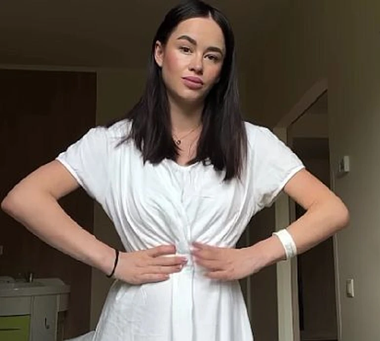 Дива не трапилося: Парфільєва показала, як виглядає її живіт через 5 днів після пологів