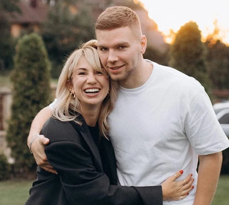 Насправді це пз*ц: Гонковський на тлі скандалу про переїзд обурено заявив про зміну контенту, а Пренткович показалася в Римі