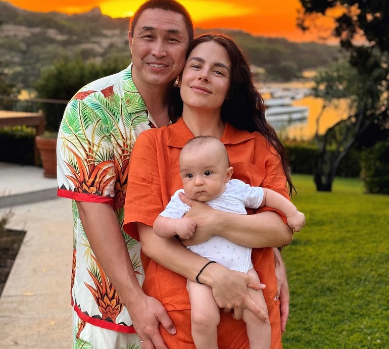 Знайомство в спортзалі і два весілля: історія кохання Іванни Онуфрійчук з чоловіком-багатієм із Казахстану