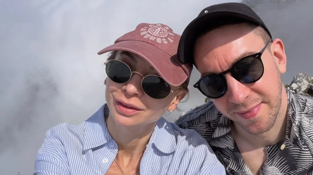 Я була в хмарах: Сопонару з чоловіком піднялася на Столову гору в ПАР