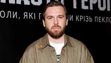 Заручини з піарницею гурту, друга професія і розлучення: цікаве з життя фронтмена Без Обмежень Сергія Танчинця