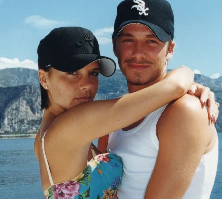 Найкраща подруга, про яку можна мріяти: Бекхем у день 51-річчя дружини показав спільні романтичні фото