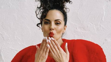 Натхнення буденного макіяжу: Каменських показала улюблений спосіб фарбування губ