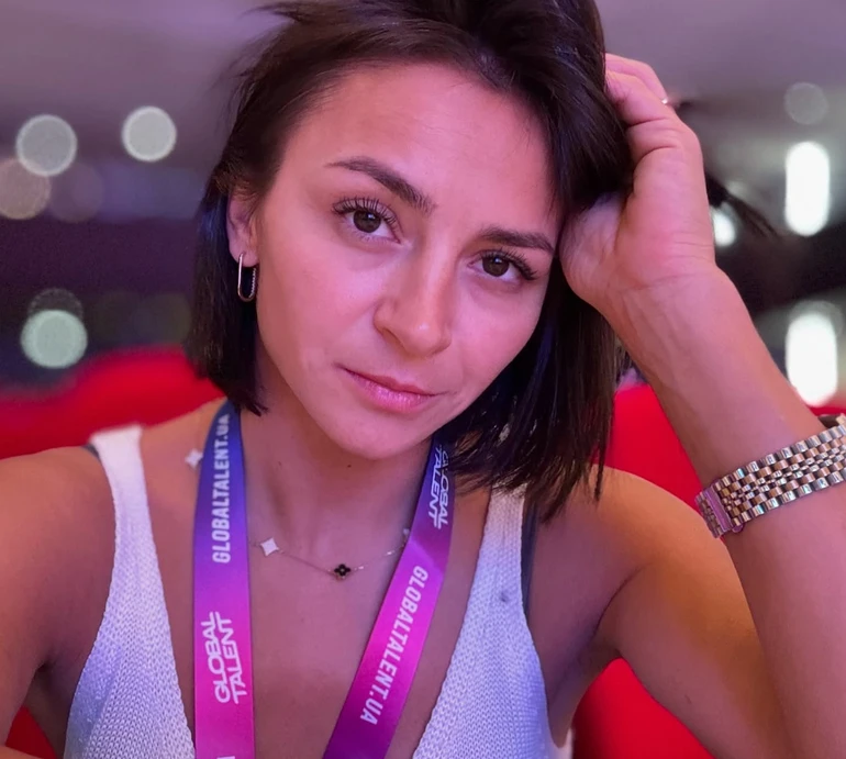 Більше не можу плакати: Гвоздьова у День жалоби показала, як фізичним болем лікує душу. Відео