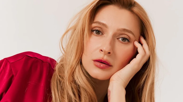 Щоденний вибір: Tayanna вразила складним балансуванням на руках посеред гір