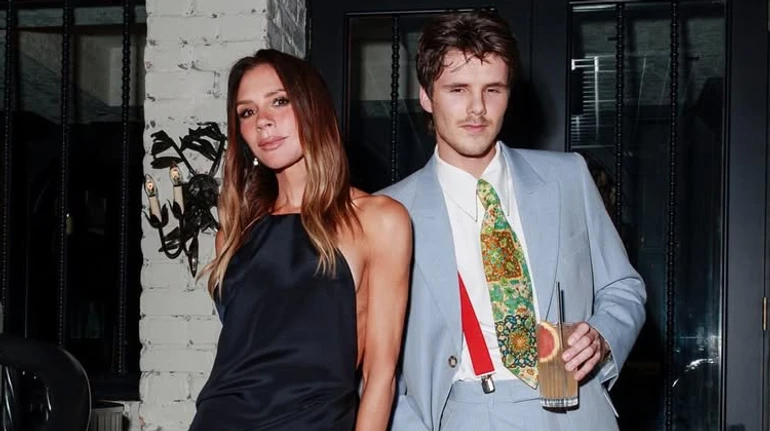 Співав Queen, грав з вогнем і бешкетував із братами: Бекхеми на 21-річчя сина показали кумедні миті з його дитинства. Відео