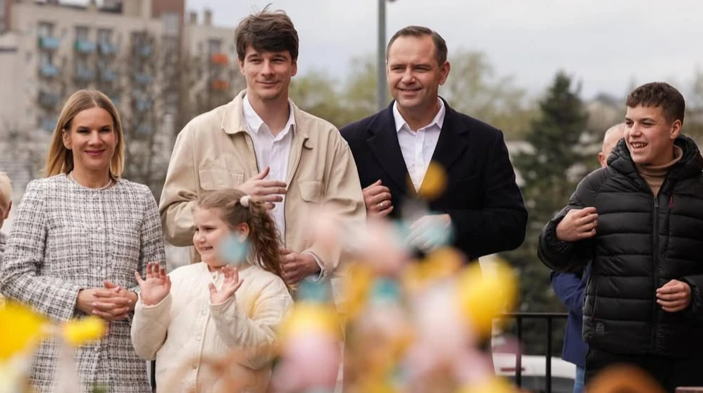 Від закритого життя до юриспруденції та спорту: чим займаються діти очільників європейських країн