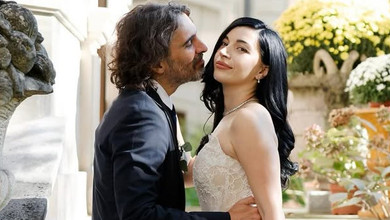 Син Софі Лорен одружився з на 20 років молодшою фітнес-тренеркою та показався коло мами. Фото